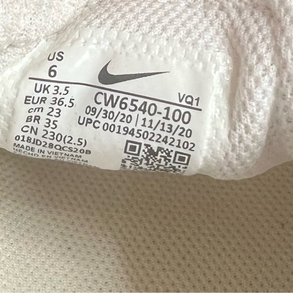 Nike White Canvas slip-On Athletic Sneaker - Picture 6 of 6